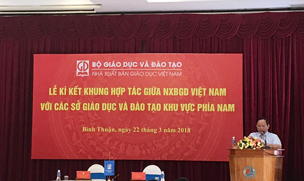 Chủ tịch Hội đồng thành viên NXBGDVN Nguyễn Đức Thái phát biểu tại buổi lễ.